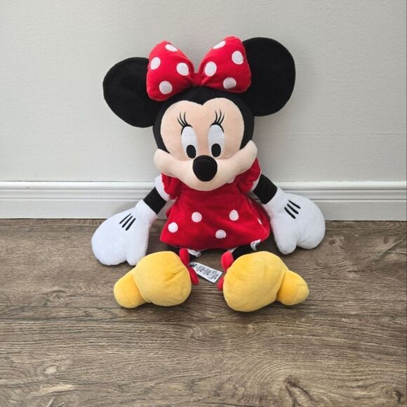 Minnie Mouse doll - Picture 1 of 4